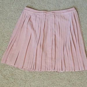 Pleated skirt